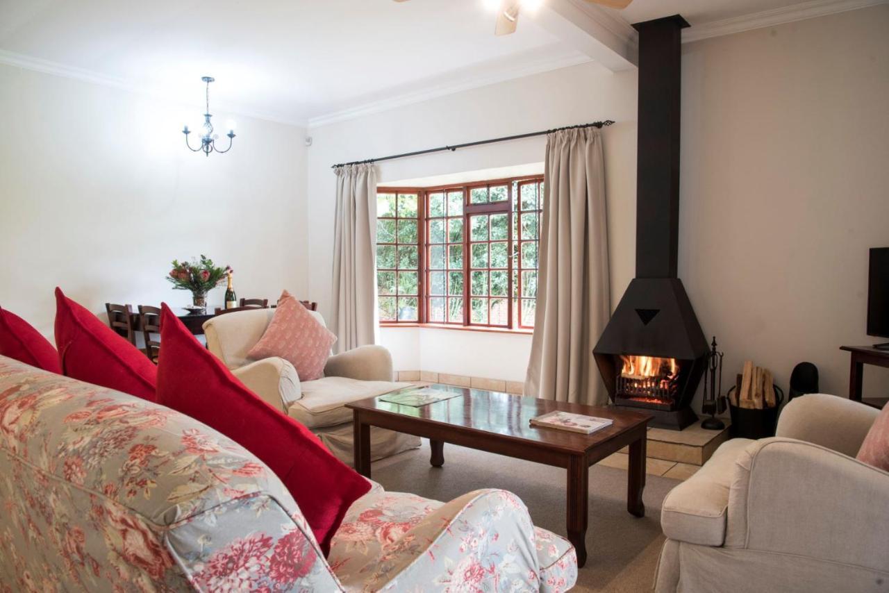 Lions River Country Cottages エクステリア 写真